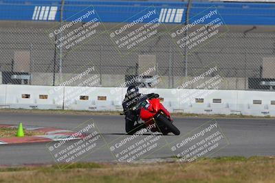 media/Nov-26-2022-Fastrack Riders (Sat) [[b001e85eef]]/Level 1/Session 3 Outside Turn 9/